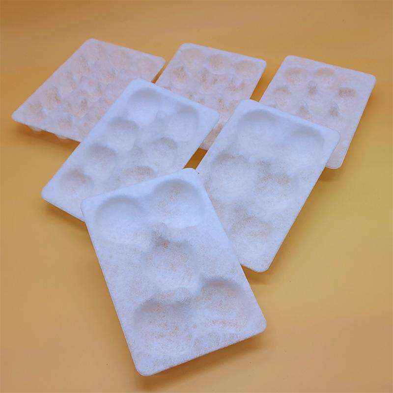 300枚 いちごハンモックトレー 133×200mm 本体 穴数選択 コバヤシ イチゴトレー 苺 パック いちご 不織布 通気性抜群 贈答用 輸出用 緩衝 日A 代引不可 |  | 01