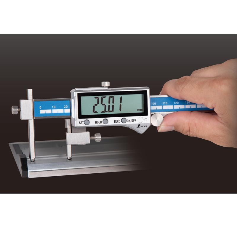 デジタルノギス 穴ピッチ測定 直径5.0mm 150mm 防水 防塵 19832 242×66×20mm 200g 文字高13mm 測定値固定 デジタル ノギス シンワ測定 シンワ H |  | 01