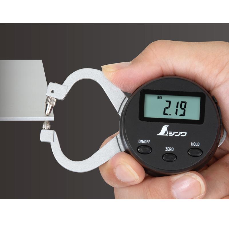 デジタルキャリパーゲージ 0〜25mm 楕円竿 73733 69×90×22mm 96g 厚さ測定 測定値固定 最小読取値が0.01mm 収納ケース付 シンワ測定 シンワ H |  | 01