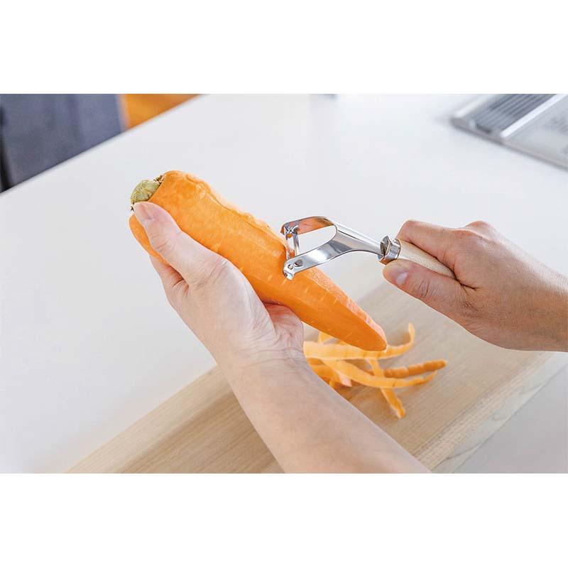 手にやさしい木柄のピーラー 木製 皮むき 皮引 Y字 ピーラー 木柄 日本製 01010 小柳産業 H |  | 01