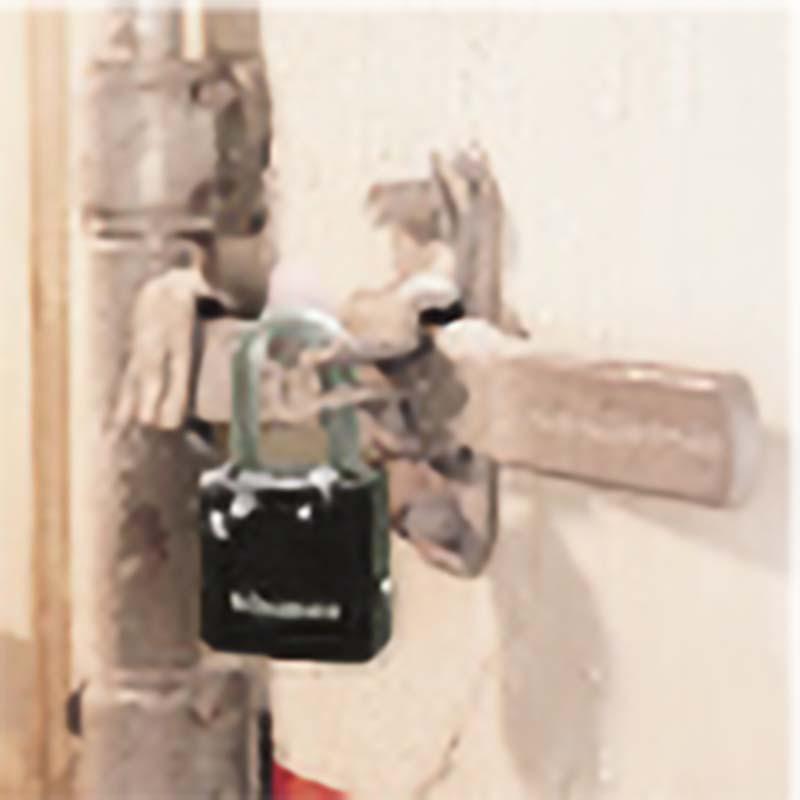 マスターロック マグナム シリンダー式南京錠 カバー付 プロ仕様 M115JADLF シリンダー式 南京錠 防犯 Master Lock アMD |  | 01