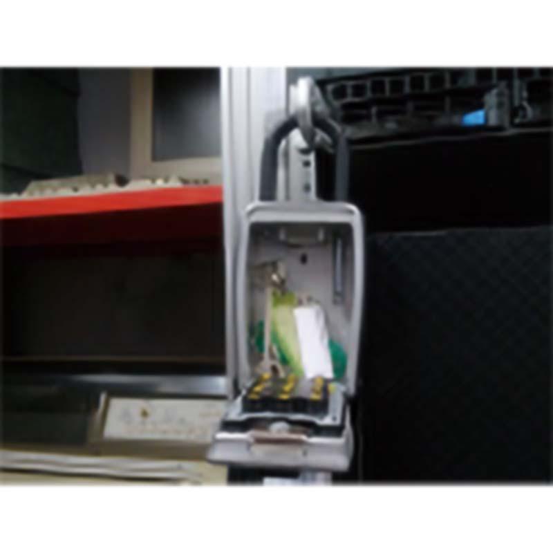 マスターロック プッシュ式 キーセーフ 5422JAD キーボックス ボタン式 防犯 Master Lock アMD |  | 02