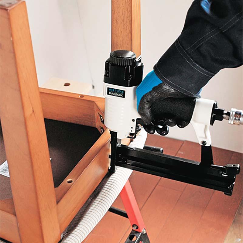 2in1 タッカ ＆ 仕上釘打ち機 AG-ATF-3204PA 釘打ち ステープル打ち に パオック H |  | 02