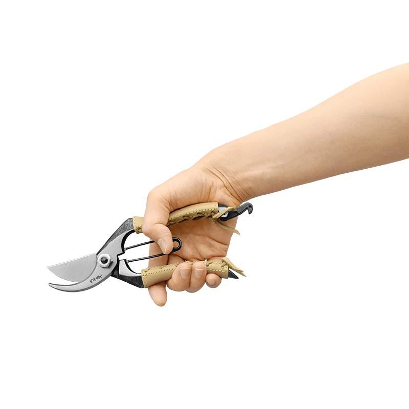 剪定ばさみ A型剪定鋏 7インチ 金止 本革巻 みきかじや村 TS096 はさみ 園芸 剪定 三冨D |  | 04