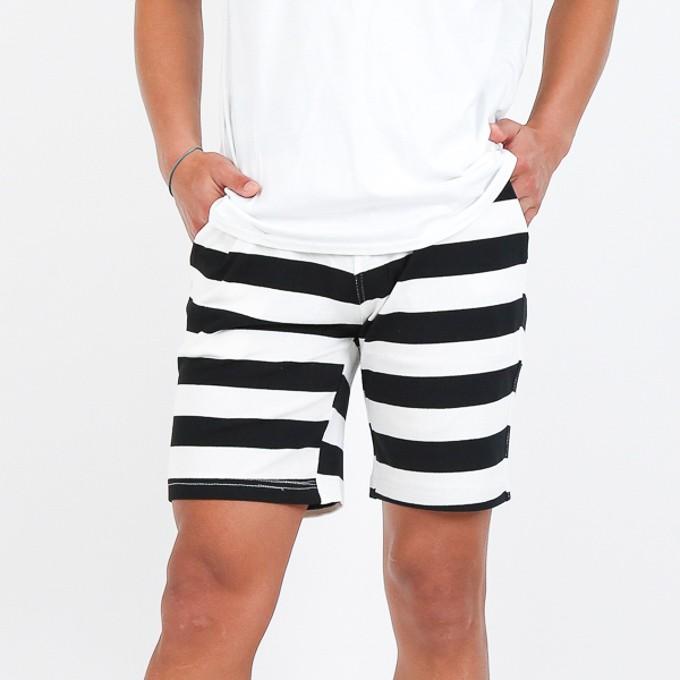 BARBARRIAN ボーダーハーフパンツ　スウェット　Mメンズ 白系 BARBARRIAN ボーダーハーフパンツ スウェット Mメンズ 白系