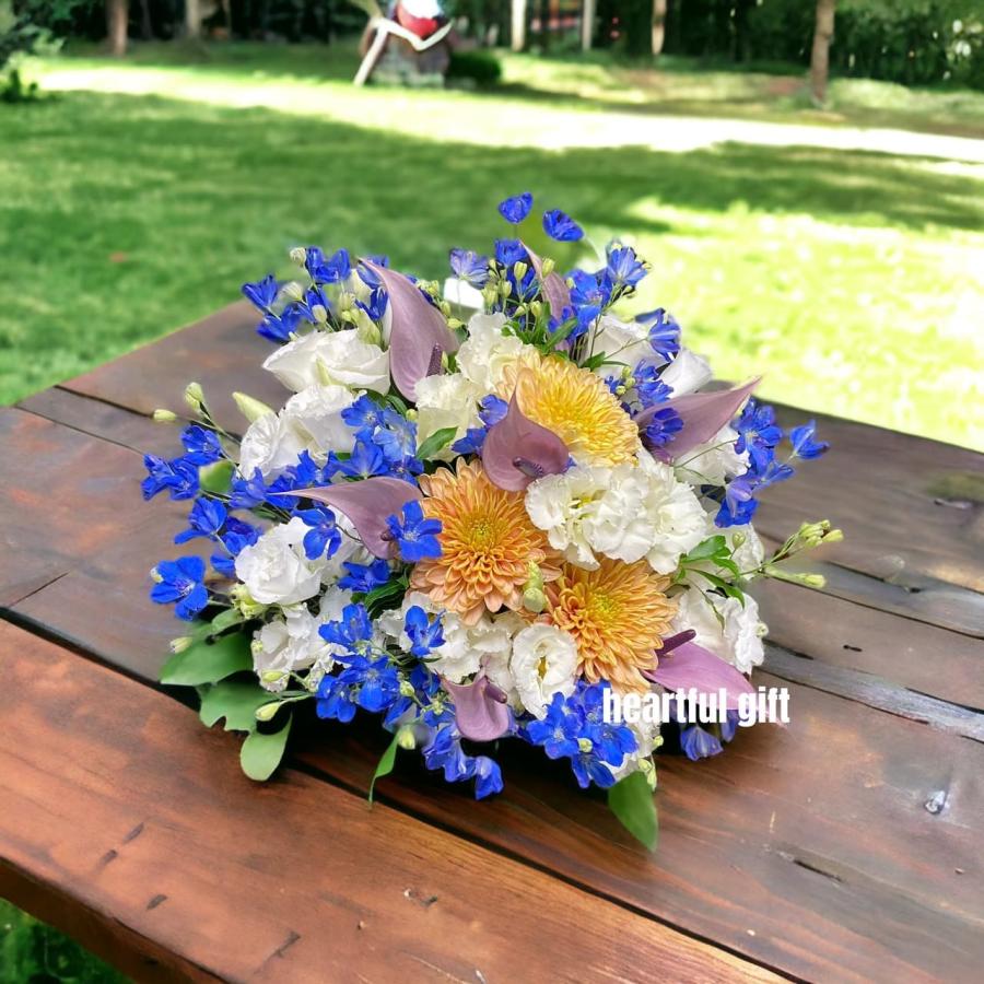 お悔み お供え デルフィニウム 生花 アレンジメント 12000円 おしゃれ 現代風 仏花 枕花 命日 法事 一周忌 四十九日 新盆 洋花 送料無料　クール便 |  | 01