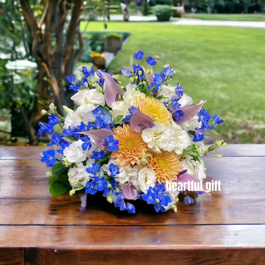 お悔み お供え デルフィニウム 生花 アレンジメント 12000円 おしゃれ 現代風 仏花 枕花 命日 法事 一周忌 四十九日 新盆 洋花 送料無料　クール便 |  | 05