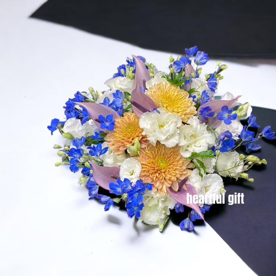 お悔み お供え デルフィニウム 生花 アレンジメント 12000円 おしゃれ 現代風 仏花 枕花 命日 法事 一周忌 四十九日 新盆 洋花 送料無料　クール便 |  | 09