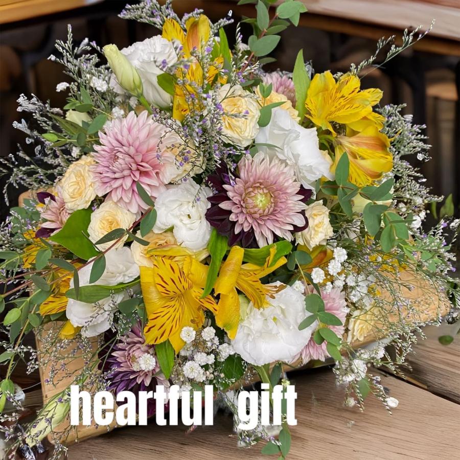 お悔み お供え 生花 トルコギキョウ アレンジメント ナチュラル系 6600円 おしゃれ 現代風 仏花 枕花 命日 法事 一周忌 四十九日 新盆 洋花 送料無料 クール便 |  | 02