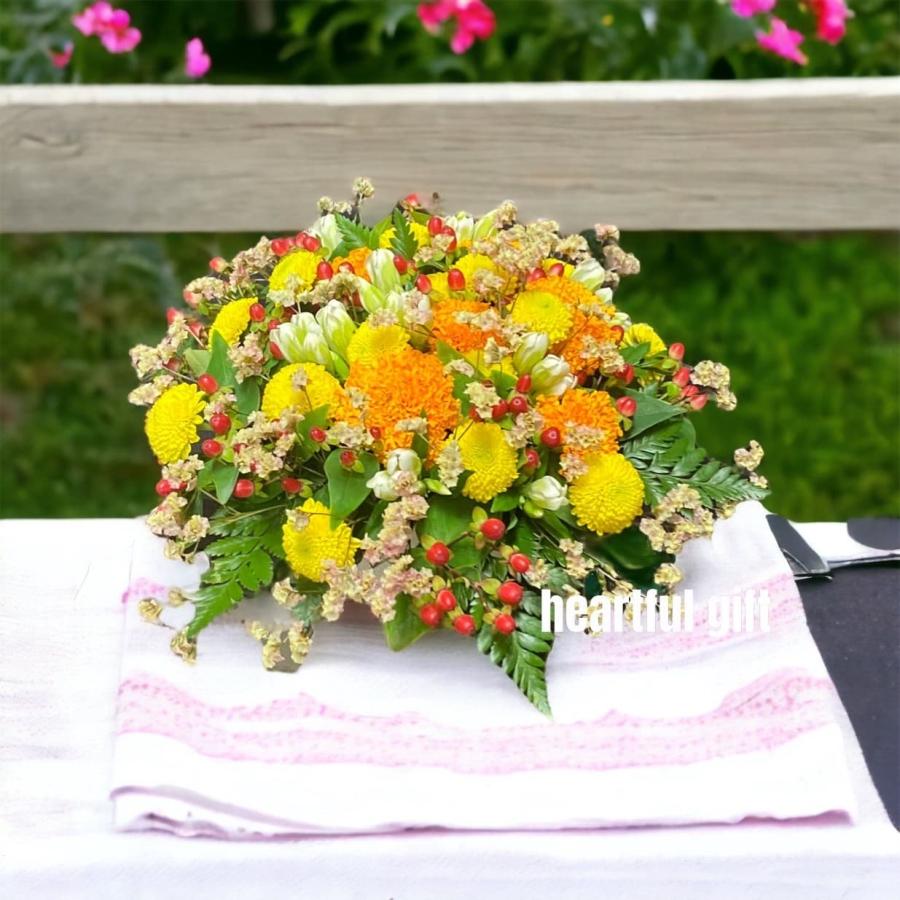 お悔み お供え カーネーション ビタミンカラー 生花 アレンジメント 5000円 おしゃれ 現代風 仏花 枕花 命日 法事 一周忌 四十九日 新盆 洋花 送料無料　 |  | 09