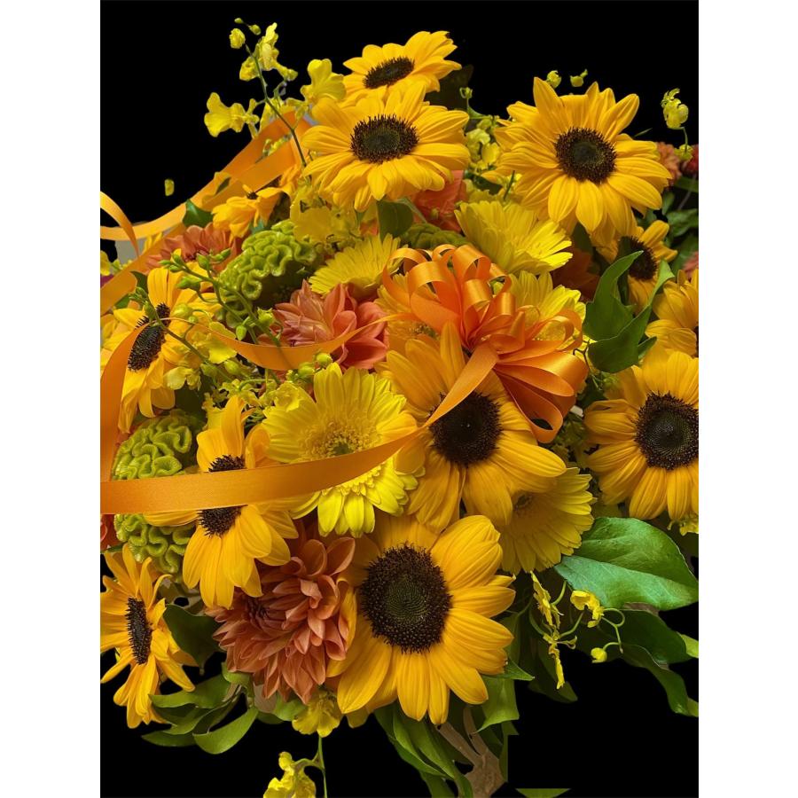 お悔み お供え ひまわり 生花 アレンジメント 8800円 おしゃれ 現代風 仏花 枕花 命日 法事 一周忌 四十九日 新盆 洋花 送料無料　クール便 |  | 07