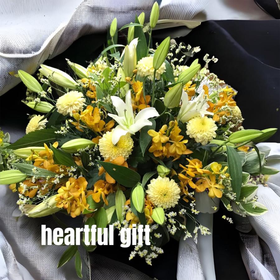 お悔み お供え ユリ 黄色系 生花 アレンジメント 11000円 おしゃれ 現代風 仏花 枕花 命日 法事 一周忌 四十九日 新盆 洋花 送料無料 クール便 |  | 03