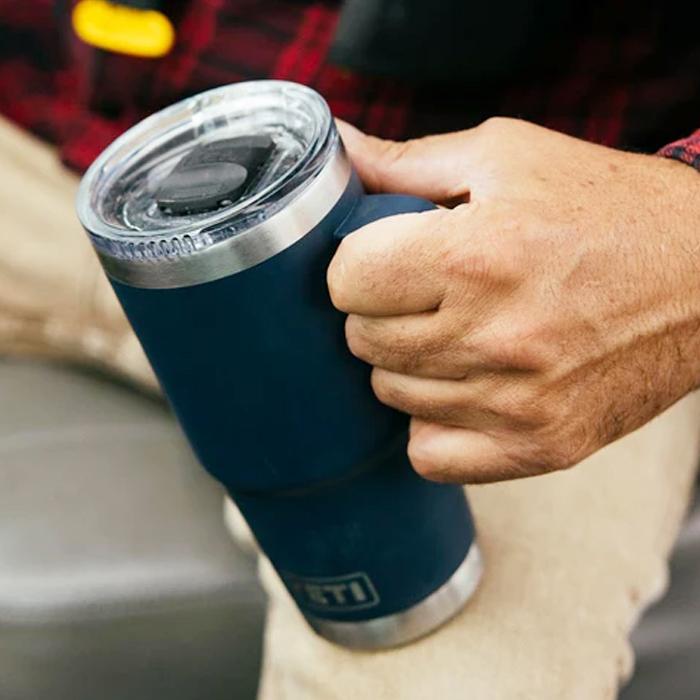 YETI ランブラートラベルマグ 20oz 保冷 保温 水筒 591ml - シー