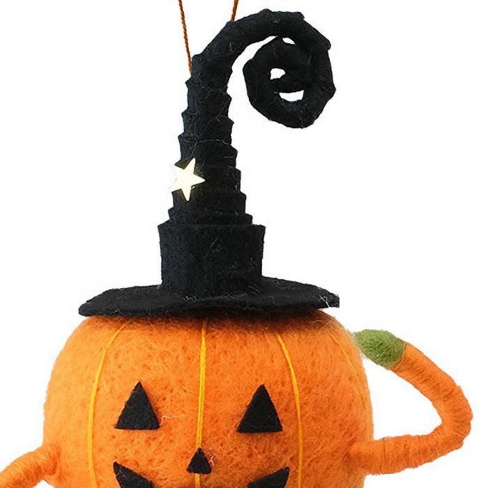 羊毛フェルト かぼちゃの上のコザクラインコちゃん ハロウィン飾り 羊毛フェルト かぼちゃの上のコザクラインコちゃん ハロウィン