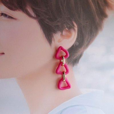 03 ハンドメイドピアス　pink追加 現品限り】アクセサリー ハンドメイド材料 原色ピアス ピンク 1ペア