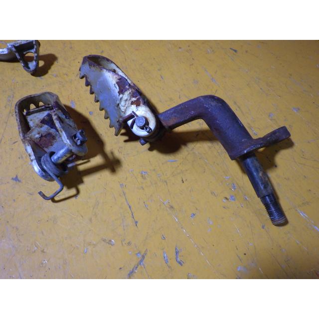 41736 カワサキ LX250E-029〜 KLX250 H3 '01 純正 ステップ ペダル