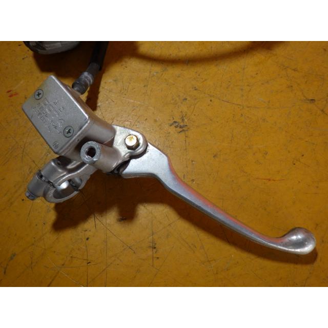 パーツ kazu 48717 ホンダ AD14-110〜 XR50モタード '07 純正 フロントブレーキ