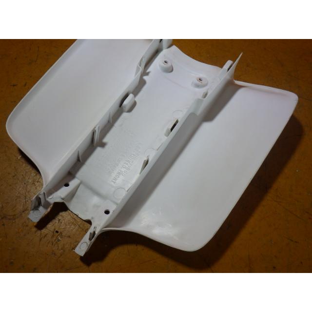 52542 スズキ FA14B-132〜 モレ MOLLET '00 FE50Y 純正 レッグシールド