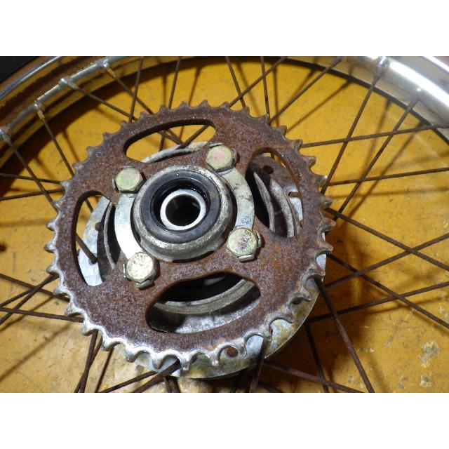 52670 ホンダ C70-801〜 スーパーカブ70DX '81 純正 リアホイール