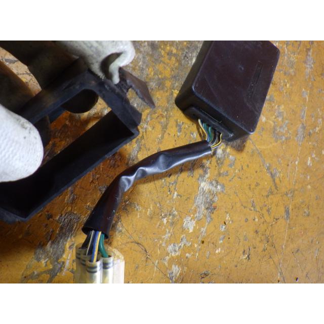 56749 ホンダ MC34-100〜 FTR223 '00 純正 イグナイター 実働車外し