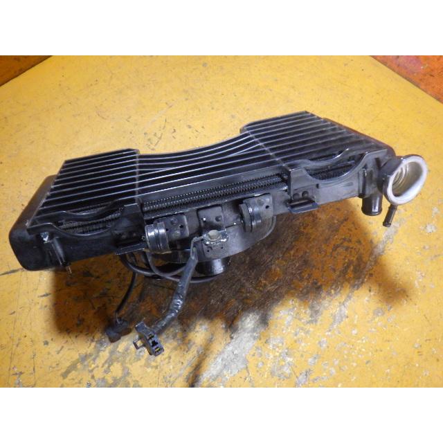 58287 ホンダ MC25-100〜 ゼルビス '92 純正 ラジエーター 変形無