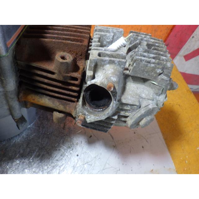 61933 ホンダ HA02-211〜 スーパーカブ90カスタム '97 純正 エンジン