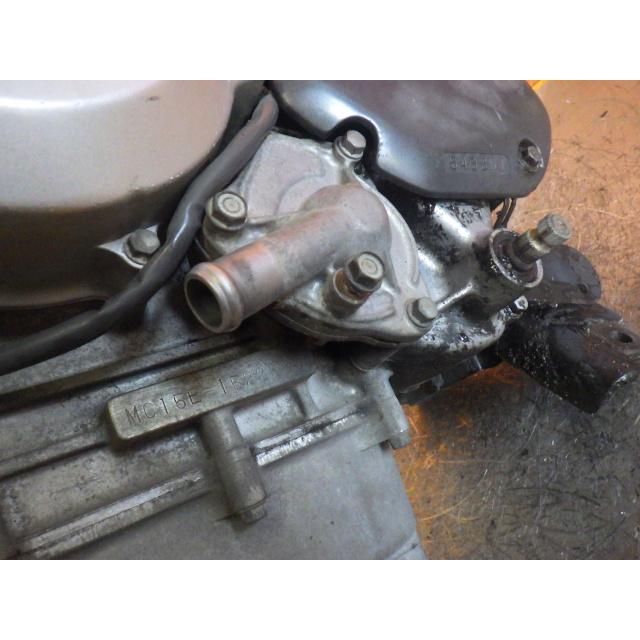 63164 ホンダ MC33-102〜 VTR250 '03 タコ有キャブ車 純正 エンジン 実働 動画ありの画像