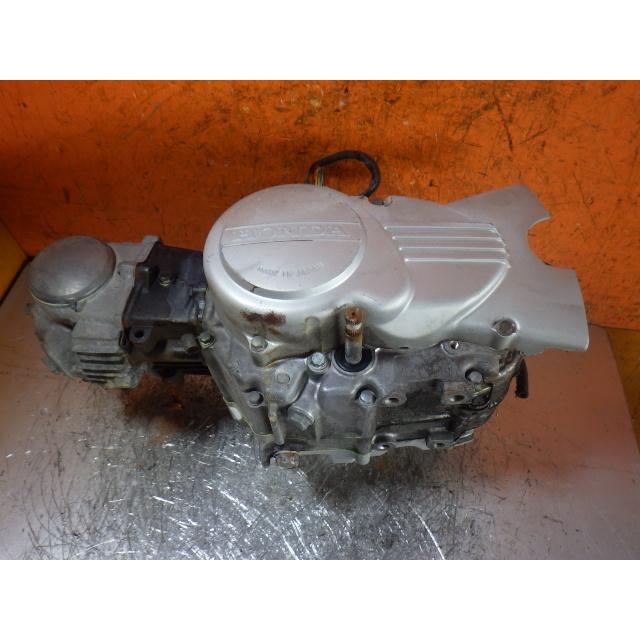【Lee様】専用です。 64105 ホンダ CD50-210〜 CD50 '95 12V 純正 エンジン 良質 4速