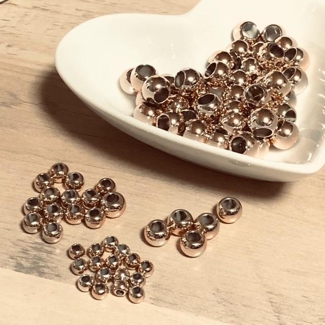 値下げ 12個 12mm 大穴 プラ ビーズ ピンク | 