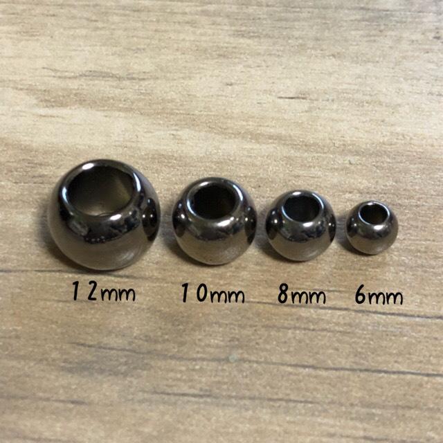 40個 8mm 大穴 プラスチック ビーズ ブラック |  | 02