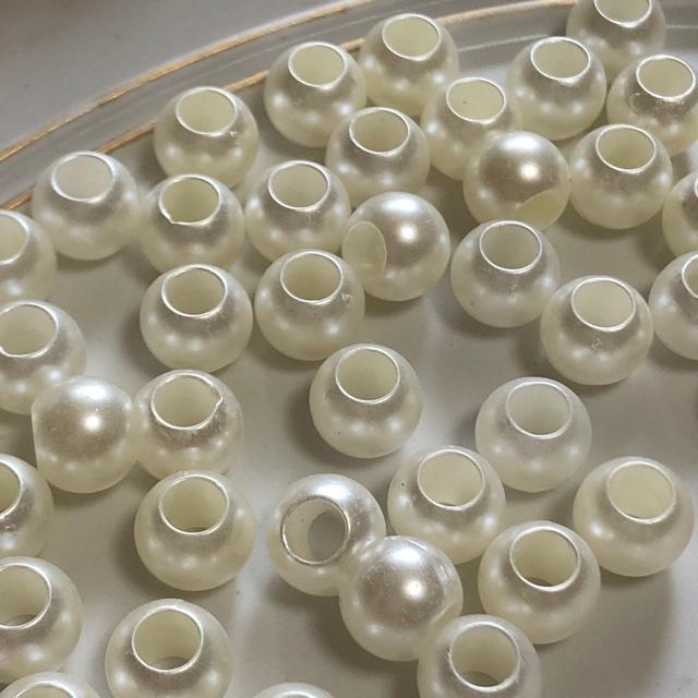 80個 8mm 大穴 プラスチック パール ビーズ アイボリー |  | 01