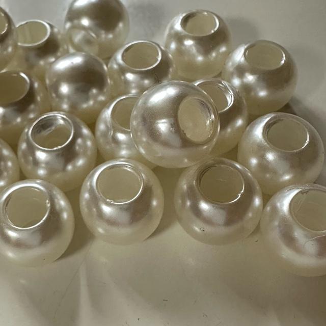 30個 12mm 大穴 プラ ビーズ  パールアイボリー |  | 03