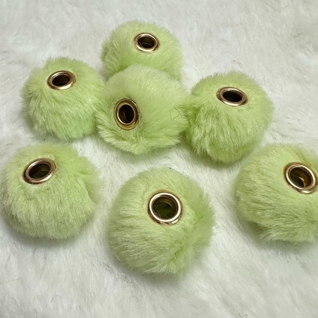 値下げ 8個 ファー ポンポン ロンデル 大穴 ビーズ |  | 15