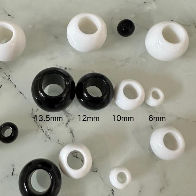 10個 15mm 大穴 プラスチック ビーズ ブラック/ホワイト |  | 06