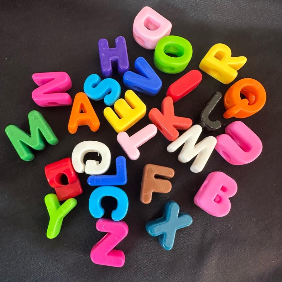 4個 アクリル 大穴 アルファベット ビーズ |  | 06