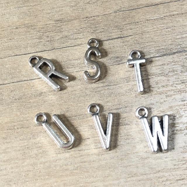 ユバアバイニシャルチャーム【M.T.Y.H】Silver925 英字 ユバアバ