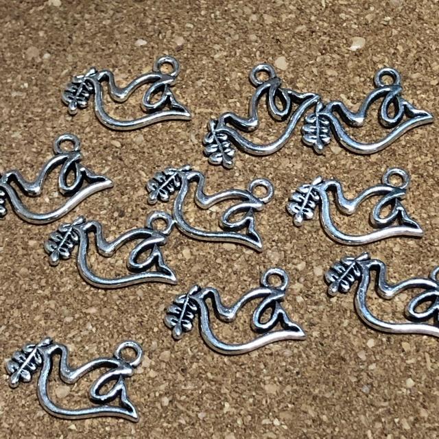 バード 幸せの鳥 鳩 チャーム 10個セット : Guild by PoD 手芸パーツ 