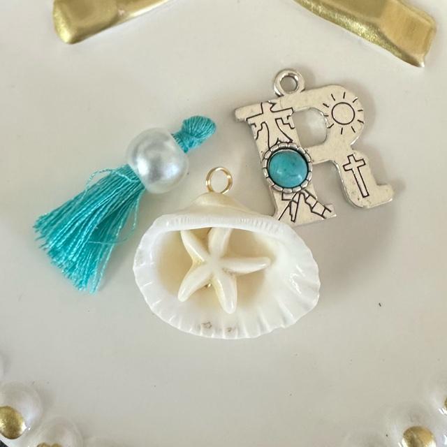 4個 貝殻 ヒトデ チャーム ターコイズ/ホワイト |  | 10