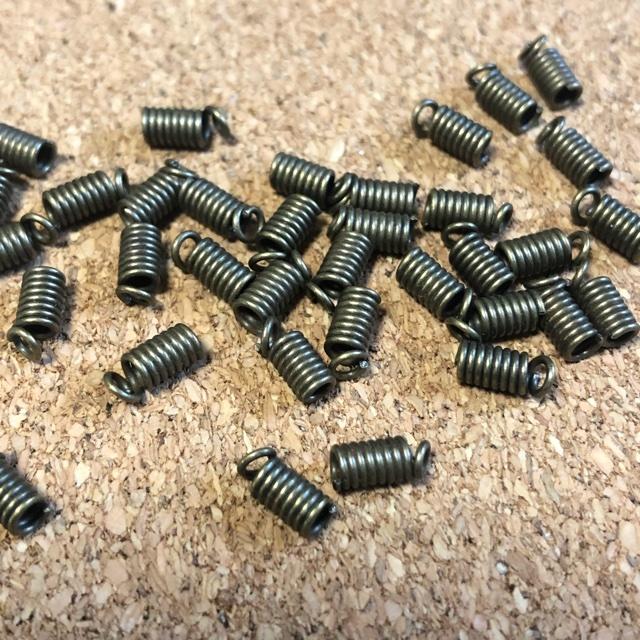 ブロンズ スプリング コイル状 金具  エンドパーツ 3mm  30個セット |  | 04