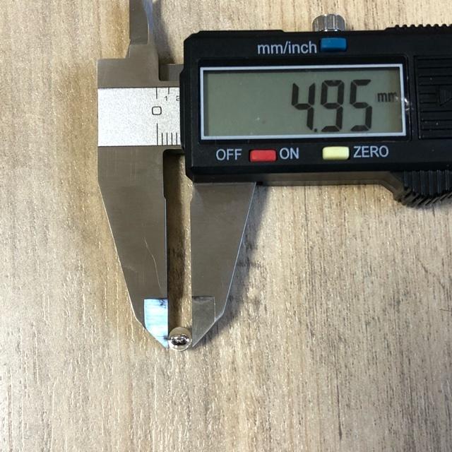 30個 5mm 穴1.2mm ボタンホール ループホール |  | 05