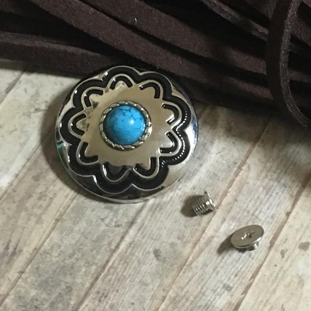 ネジ式 コンチョ シルバー×ターコイズD 1個 |  | 02