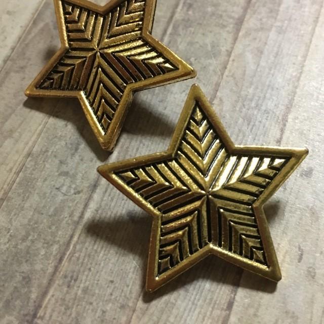 2個 星型 コンチョ ボタン／ゴールド 30mm |  | 01