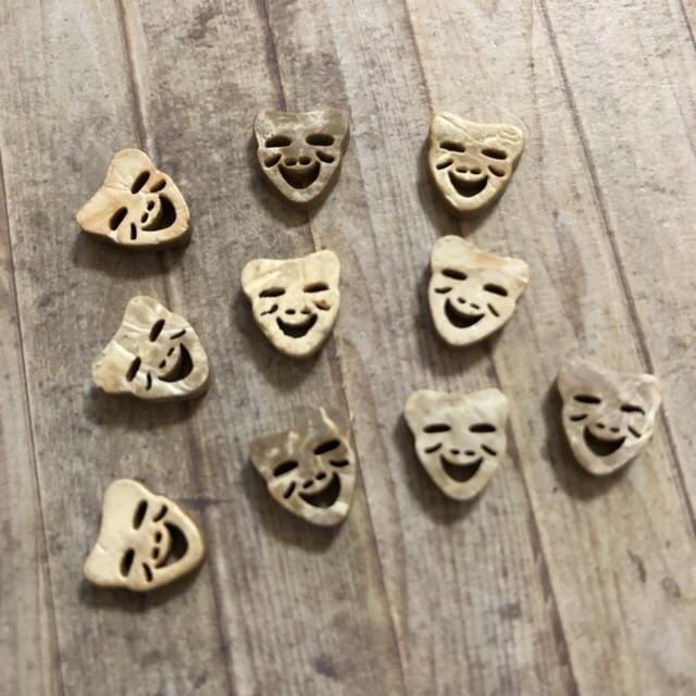 フェイス ココナッツ ボタン ベージュ 10個セット |  | 02