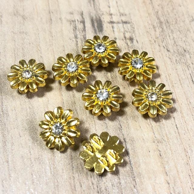 ゴールド フラワー ラインストーン アクセント ボタン 8個 : Guild by  