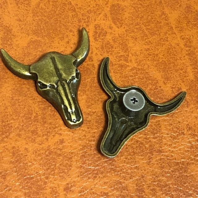 ネジ式 バッファロー　コンチョ ブロンズ 1個 |  | 01