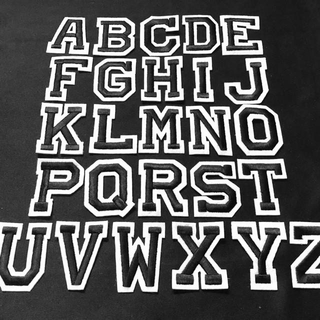 ブラック アルファベット ワッペン 1枚 |  | 27