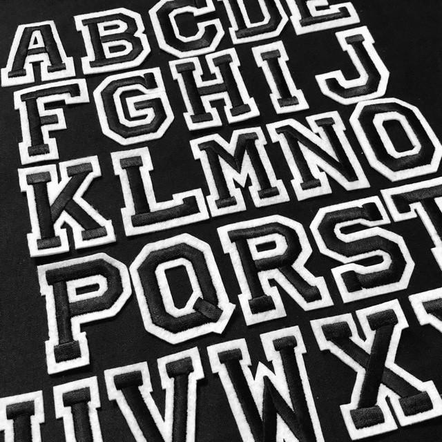 ブラック アルファベット ワッペン 1枚 |  | 28