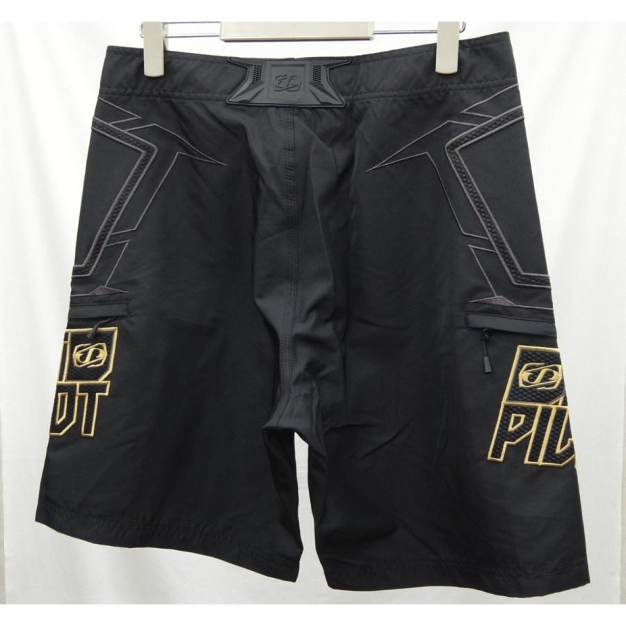 Ｓ１７９０１ ＴＨＲＯＴＴＬＥ ＭＥＮＳ ＢＯＡＲＤＳＨＯＲＴ ＢＬＡＣＫ/ＧＯＬＤ ＪＥＴＰＩＬＯＴ ジェットパイロット｜poipu｜02