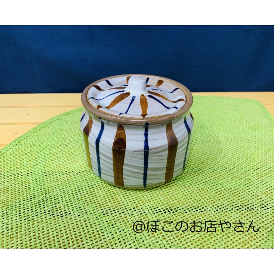陶器の小物入れ お菓子入れ・梅干し・お漬物 直径11cmx高さ9cm【雑貨
