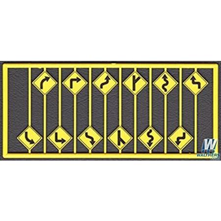 Highway Picture Warning Signs -- Yellow w/Black Print 12 Pieces, 2 Each of 外国車両